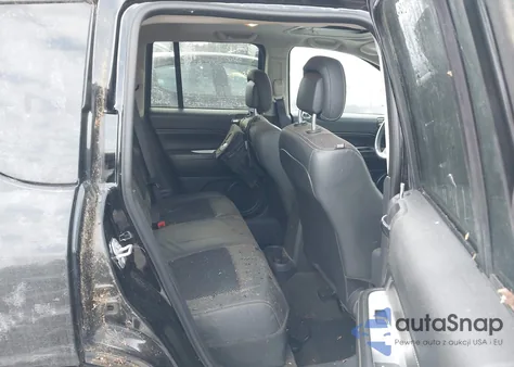 2016 Jeep Compass Latitude z USA, uszkodzony, nr VIN 1C4NJDEB7GD726090